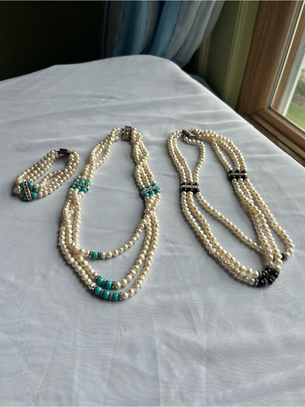 Triple-Strand Faux Pearl Necklaces  and bracelet Turquoise and black Accents